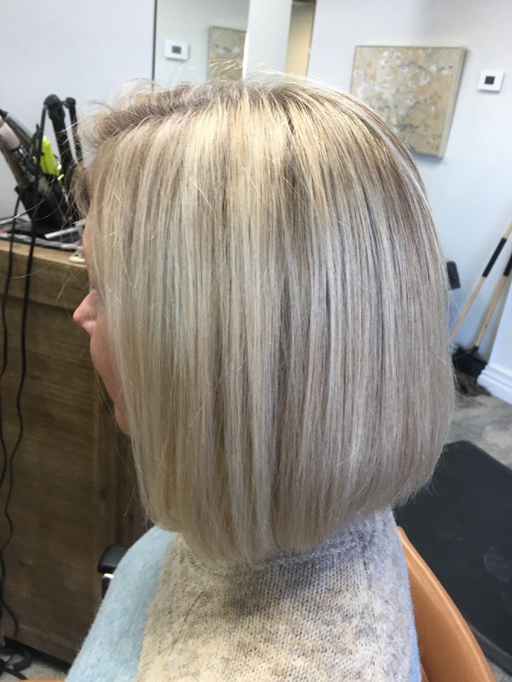 Scruples Hair Salon | 255 Glen Miller Rd Unit 17, Trenton, ON K8V 5P8, Canada | Phone: (613) 392-3228