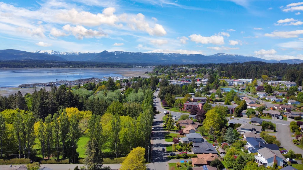 Comox Homes Real Estate John Berry | 1486 Balmoral Ave, Comox, BC V9M 2P6, Canada | Phone: (778) 992-2977