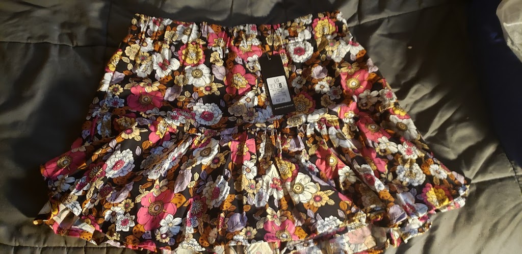 Elita buy and sell for madam | 255 Porter St unit 11, Oshawa, ON L1J 1N3, Canada | Phone: (647) 677-1486
