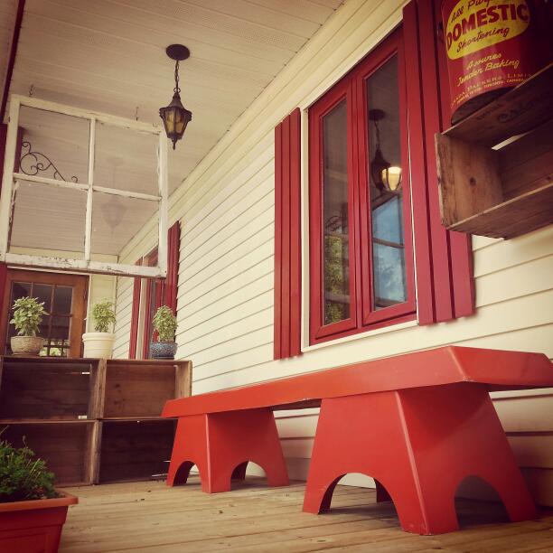 Chez Elle | 2350 Ave Principale, Saint-Élie-de-Caxton, QC G0X 2N0, Canada | Phone: (819) 221-2741