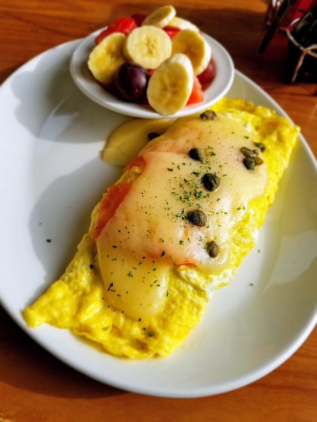 Phils Restaurants | 3210 17 Ave SE, Calgary, AB T2A 0P9, Canada | Phone: (403) 272-1007