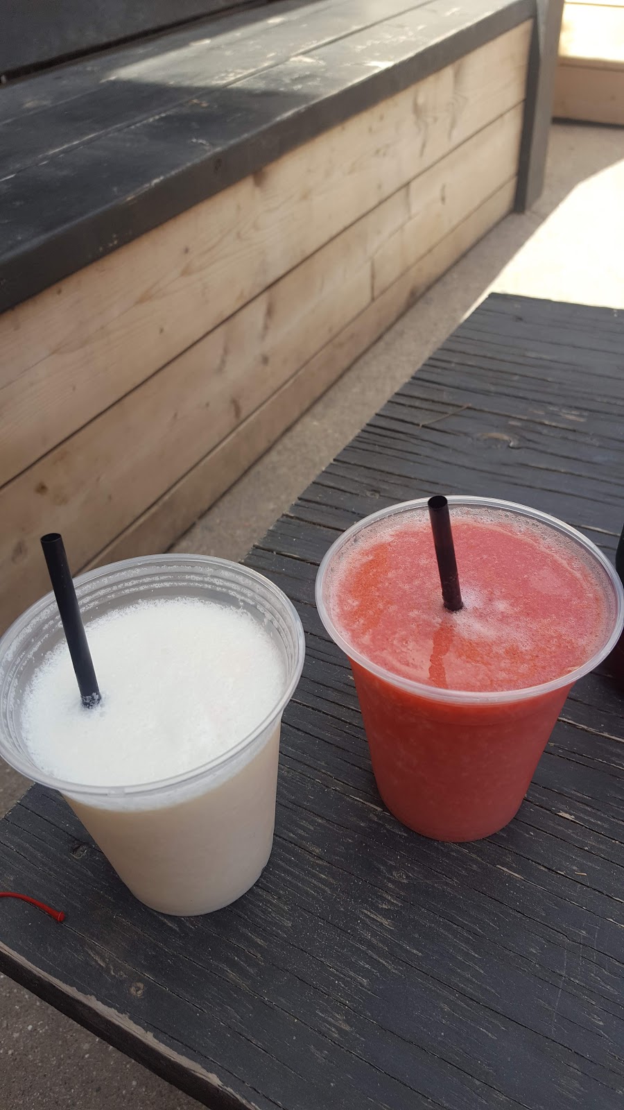 Baja Burger Shack | 2960 Riverside Dr, Ottawa, ON K1V 1H8, Canada | Phone: (613) 260-1923