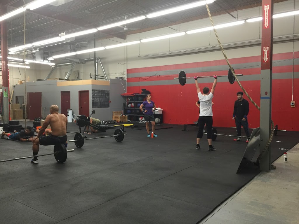 Top Notch CrossFit | 81 Plymouth St, Winnipeg, MB R2X 2V5, Canada | Phone: (204) 470-4056