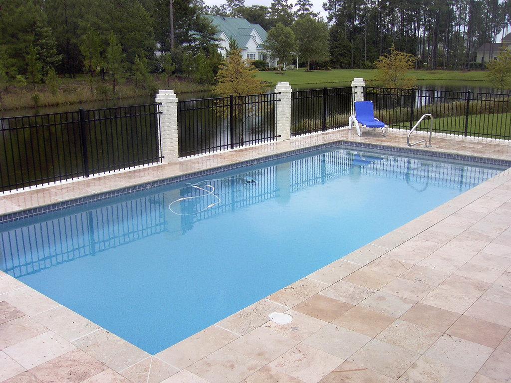 International Pool & Spa Centers Oshawa | 800 Taunton Rd W, Oshawa, ON L1H 7K4, Canada | Phone: (905) 434-7727