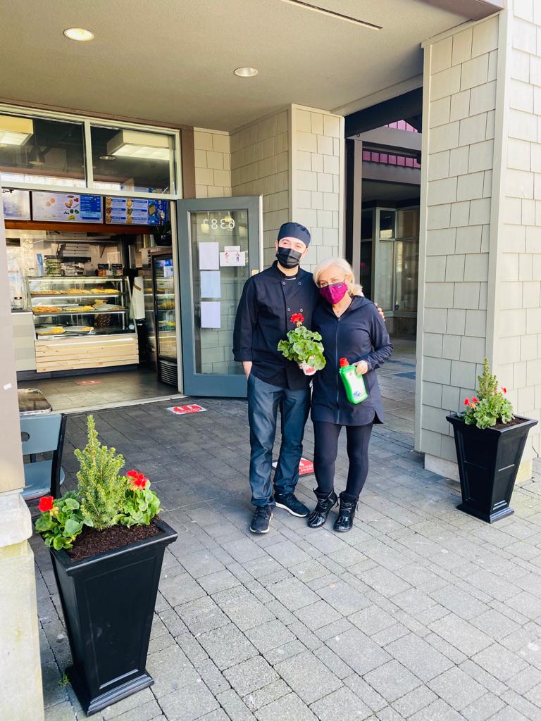 Fresh Bay Pizza | 6382 Bay St, West Vancouver, BC V7W 2G9, Canada | Phone: (778) 279-4360