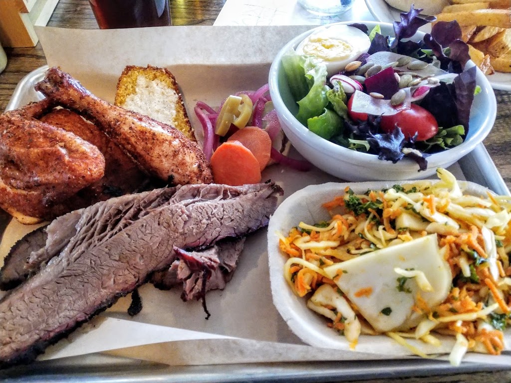 HillFire SMK & BBQ | 1455 Pelham St, Fonthill, ON L0S 1E0, Canada | Phone: (289) 897-9587