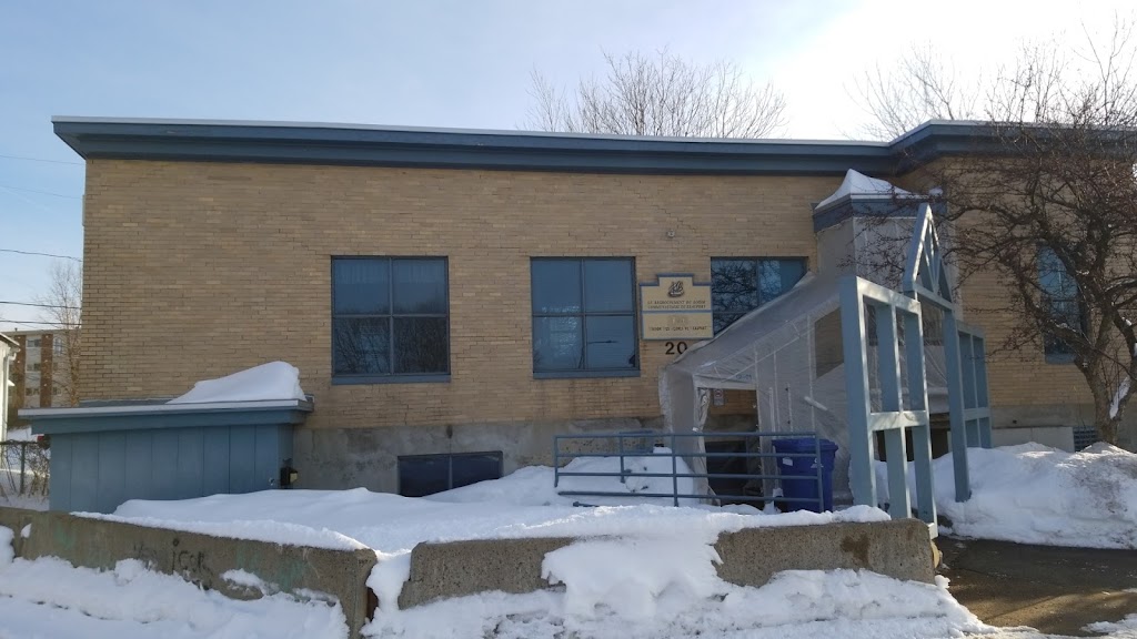 Maison des jeunes de Beauport Inc | 20 Rue Hugues-Pommier, Québec, QC G1E 4T9, Canada | Phone: (418) 664-1753
