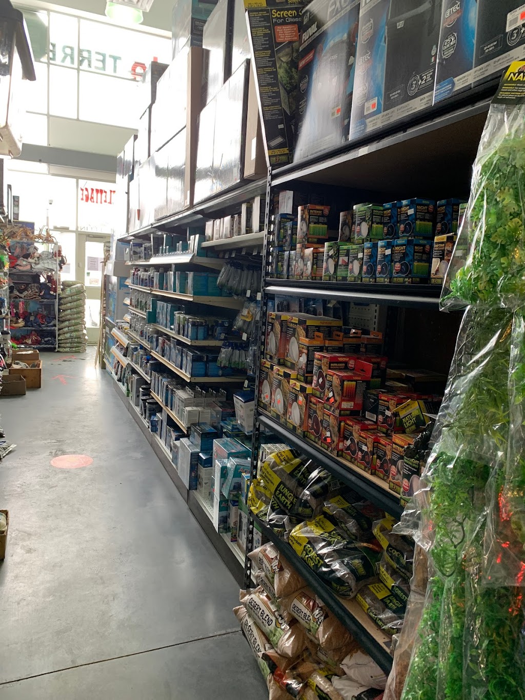 Terre Animale | 1562 Bd Talbot, Chicoutimi, QC G7H 4C2, Canada | Phone: (418) 549-9938