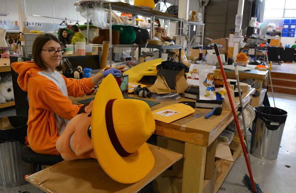 Maydwell Mascots Inc. | 222 Islington Ave #10, Etobicoke, ON M8V 3W7, Canada | Phone: (416) 214-1188
