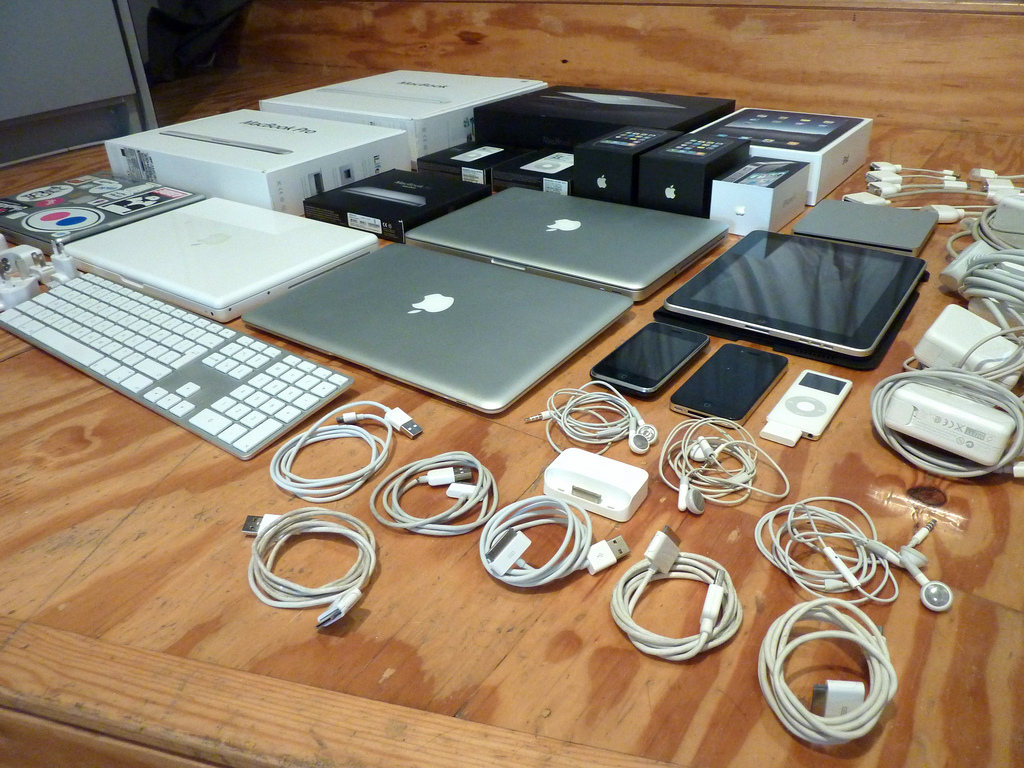 TechTech | 1530 Albion Rd, Etobicoke, ON M9V 1B4, Canada | Phone: (416) 748-3663