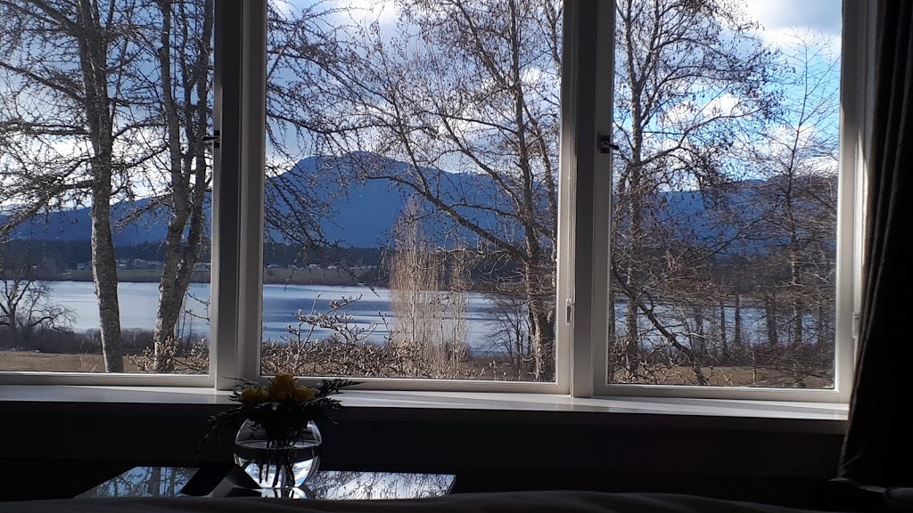 Maple Bay Manor | 1437 Maple Bay Rd, Duncan, BC V9L 5R5, Canada | Phone: (236) 594-6000