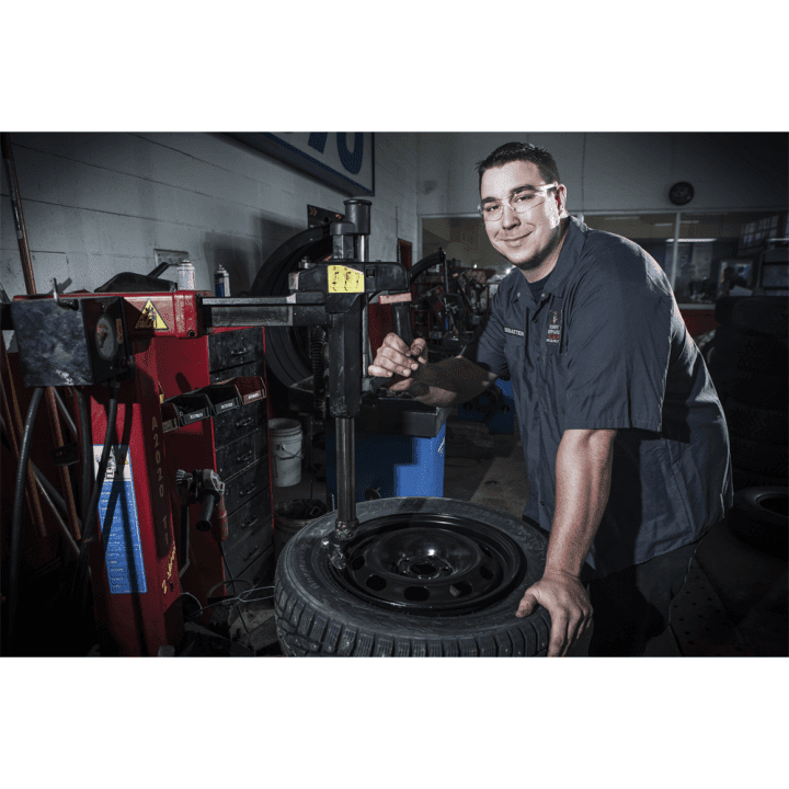Point S - Robert Bernard | 3350 Boulevard Laurier O, Saint-Hyacinthe, QC J2S 3T5, Canada | Phone: (450) 773-1313