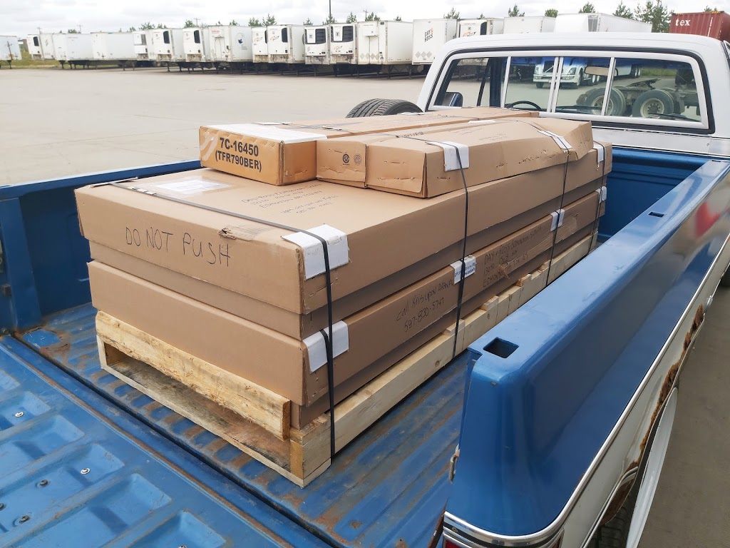 Day & Ross Freight | 13050 156 St NW, Edmonton, AB T5V 1E9, Canada | Phone: (866) 329-7677
