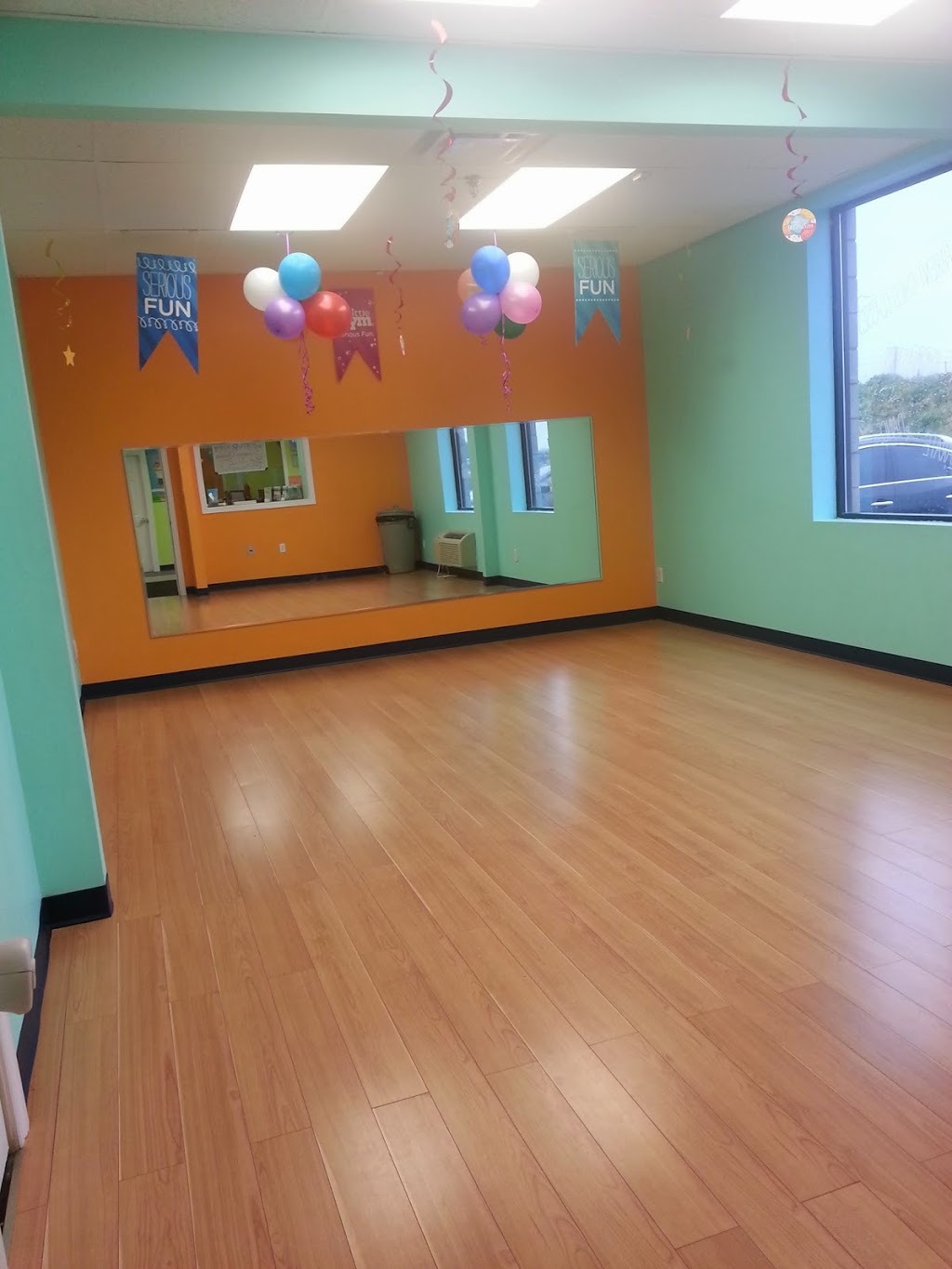 The Little Gym of Oakville, Ontario | 2172 Wyecroft Rd Unit 23, Oakville, ON L6L 6R1, Canada | Phone: (905) 815-8151