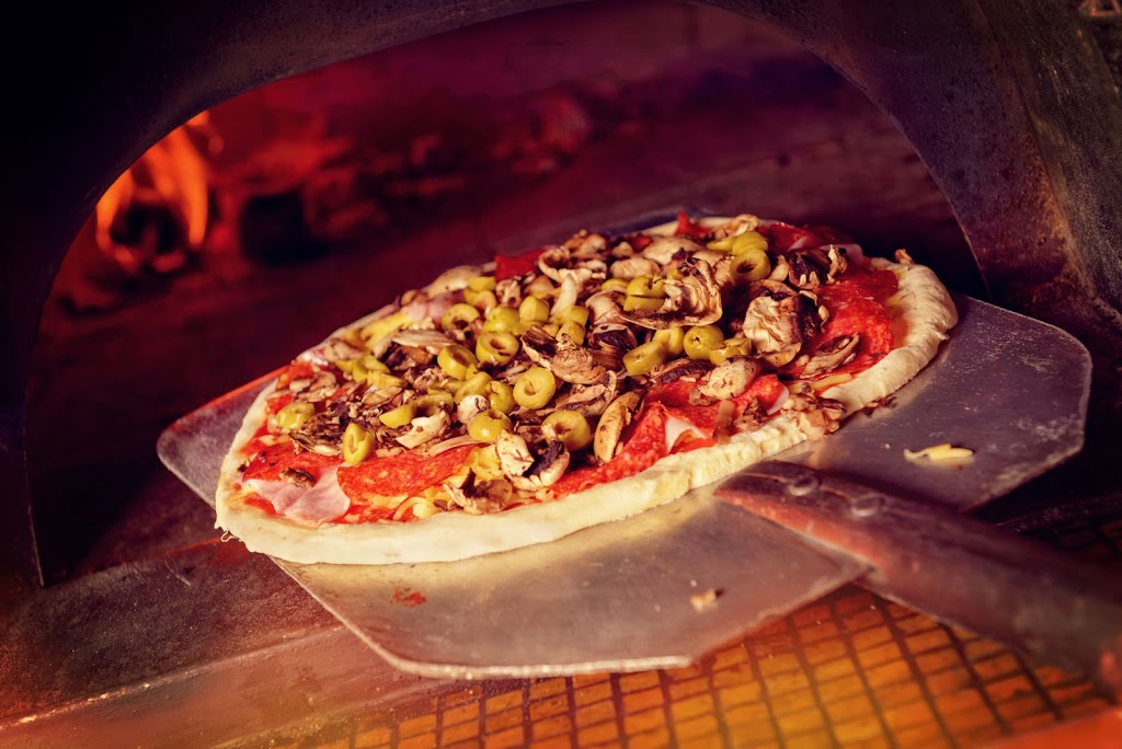 National Pizza and Wings | 134 Ottawa St N, Hamilton, ON L8H 3Z3, Canada | Phone: (905) 549-7734