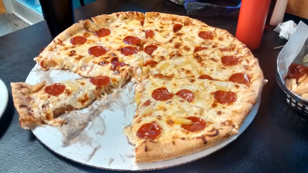 Village Pizza | 4332 Barton Orleans Rd, Orleans, VT 05860, USA | Phone: (802) 754-9819