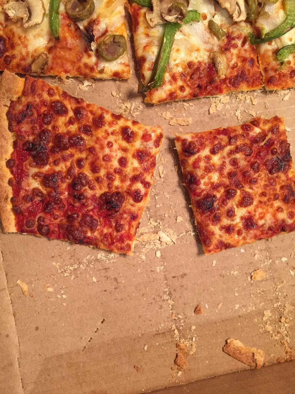Dominos Pizza | 16335 Somercrest St SW, Calgary, AB T2Y 3M7, Canada | Phone: (403) 662-2900