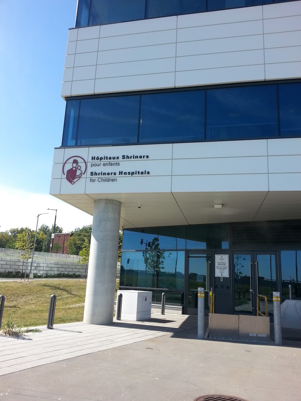 Hôpitaux Shriners Pour Enfants | 1003 Boulevard Décarie, Montréal, QC H4A 0A9, Canada | Phone: (514) 842-4464