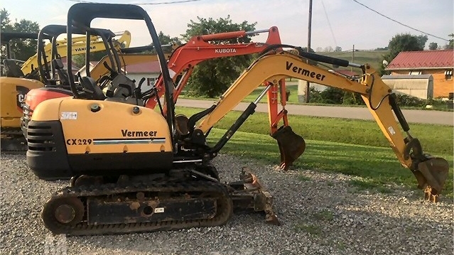 Oak Bluff Skid Steer & Trailer Rentals | 66 Macdonald Rd, Oak Bluff, MB R0G 1N0, Canada | Phone: (204) 981-8466