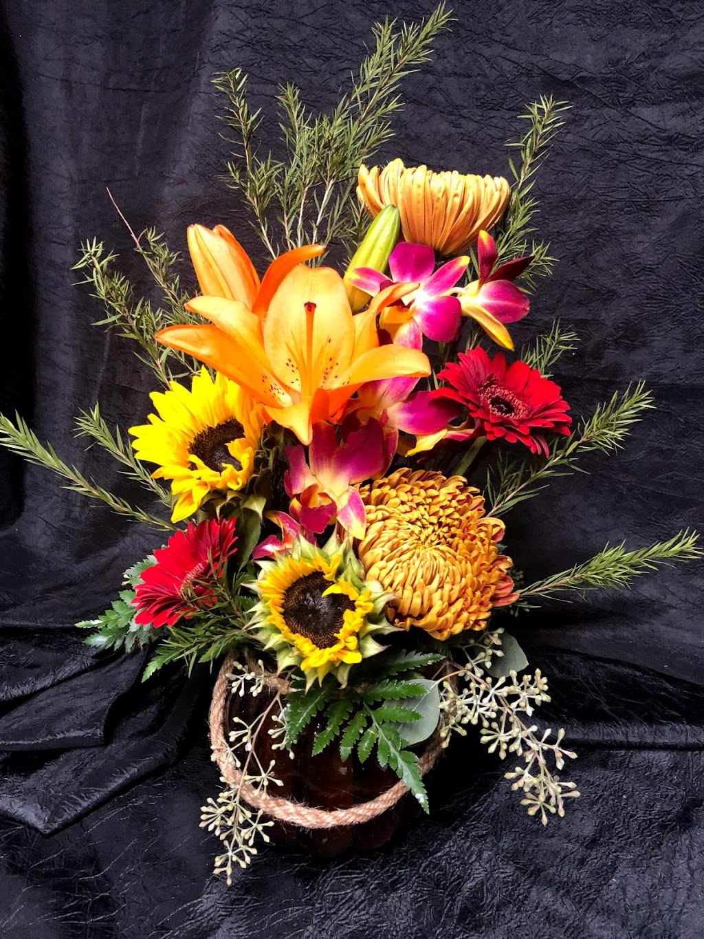 Spruce Grove Flowers and Gifts | 323 First Ave, Spruce Grove, AB T7X 3X2, Canada | Phone: (780) 962-3975