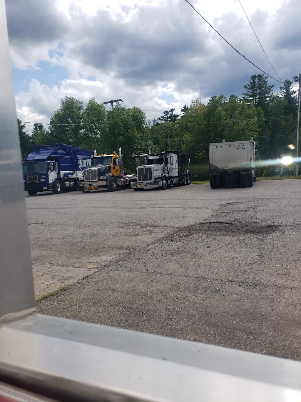 Cervus Equipment Peterbilt | 2085 Shanly Road, 22, Cardinal, ON K0E 1E0, Canada | Phone: (613) 657-1300