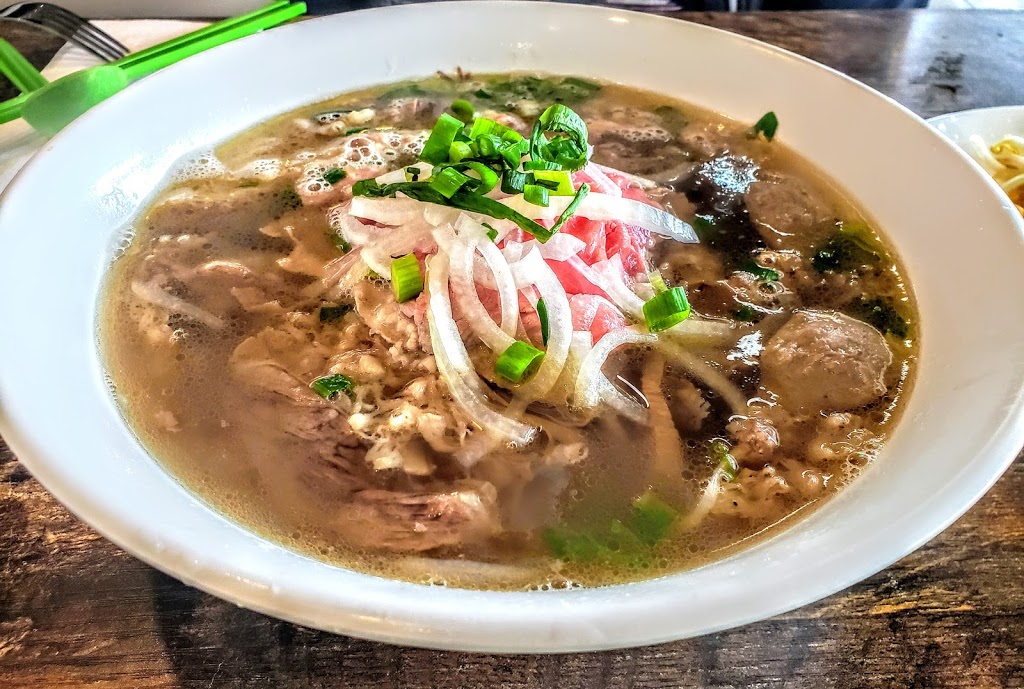 IPho and Grill Vietnamese Cuisine | 6104 104 St NW, Edmonton, AB T6H 2K7, Canada | Phone: (780) 760-9900