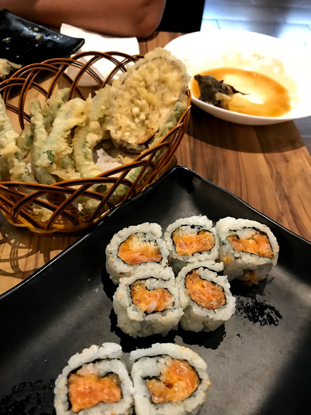 Ikki Sushi | 1505 Guelph Line #16, Burlington, ON L7P 3B6, Canada | Phone: (289) 313-9998