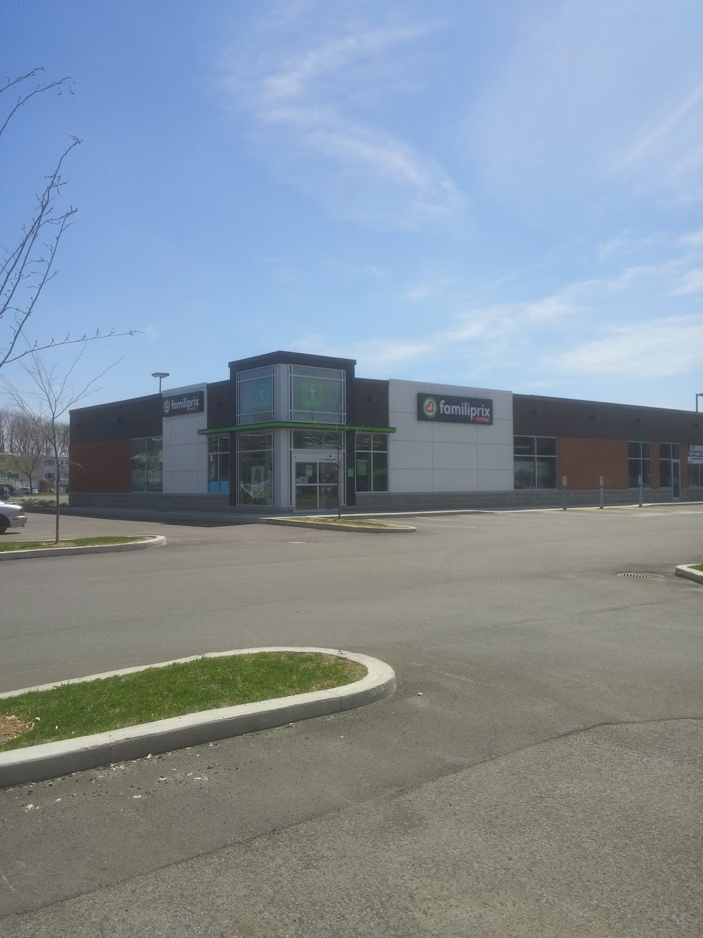 Familiprix Extra - Mariana Dramilarakis | 3305 Avenue Broadway Suite 101, Brossard, QC J4Z 2P4, Canada | Phone: (450) 656-4848