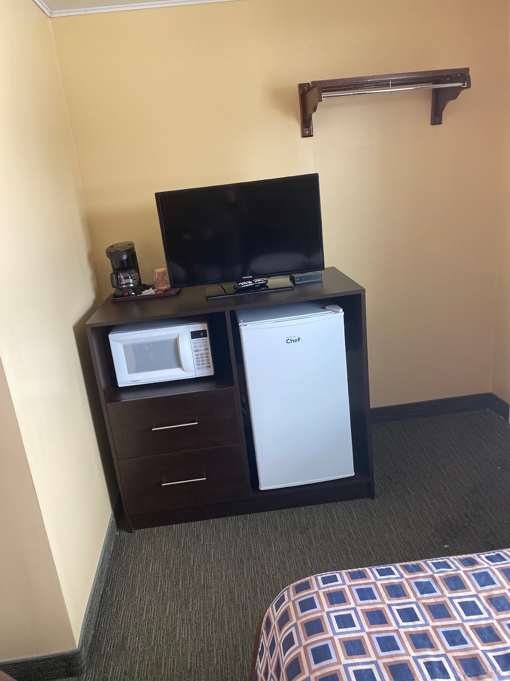 All Seasons Motel | 760 Goderich St, Port Elgin, ON N0H 2C3, Canada | Phone: (519) 389-2244