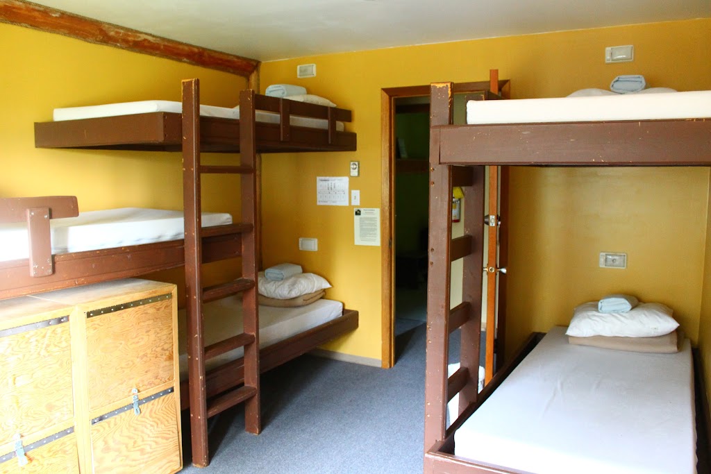 HI Nordegg Shunda Creek Hostel | 321 Shunda Crk Rd, Nordegg, AB T0M 2H0, Canada | Phone: (403) 721-2140