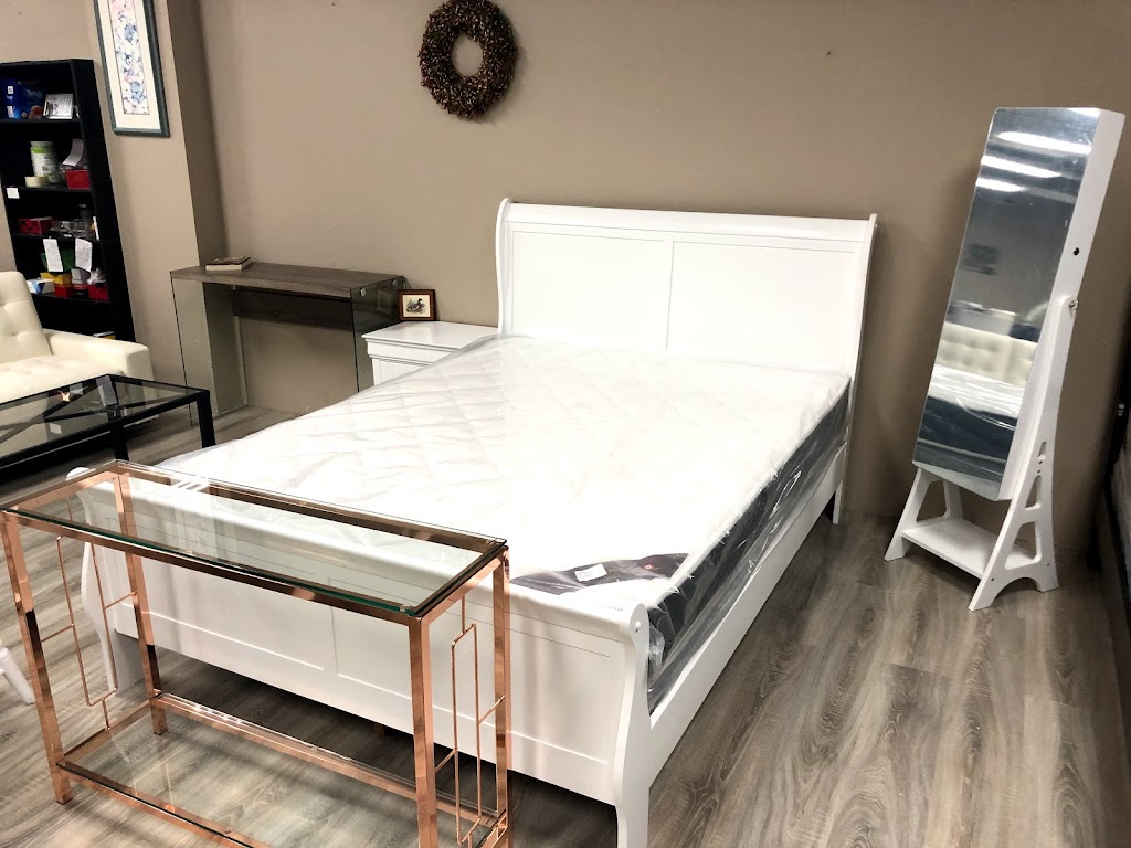 Your Signature Furniture（佳美家私） | 101 Cherryhill Blvd Unit 115, London, ON N6H 4S4, Canada | Phone: (226) 268-7703