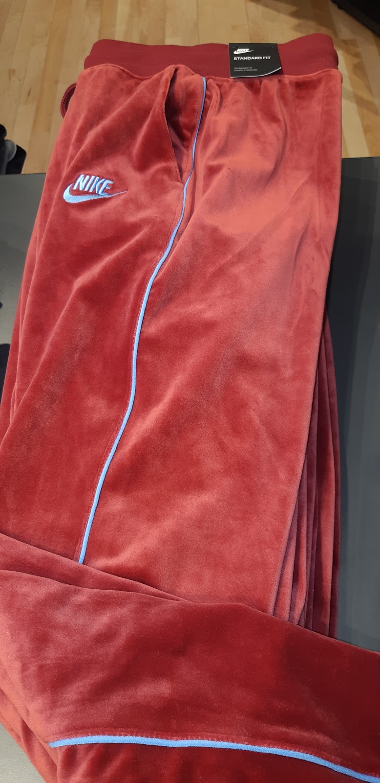 Nike | 3401 Dufferin St, North York, ON M6A 2T9, Canada | Phone: (647) 351-8485
