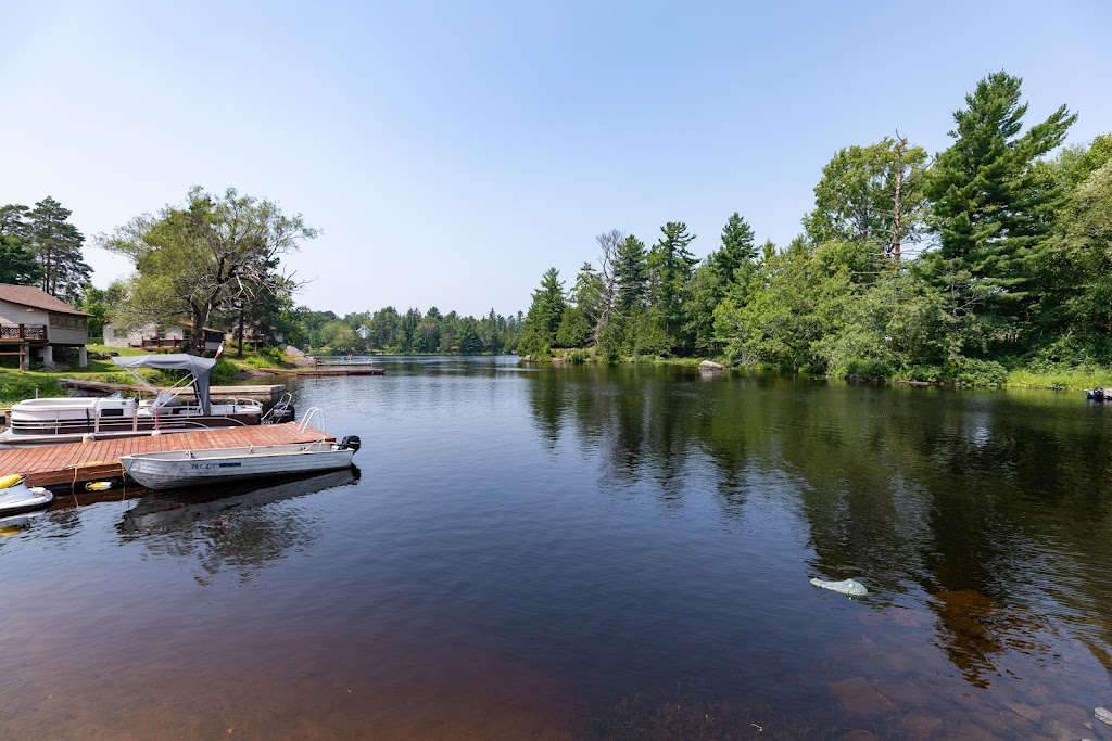The Narrows Resort | 2216 Hwy 124 Canada, Whitestone Municipality, Dunchurch, ON P0A 1G0, Canada | Phone: (705) 346-2496