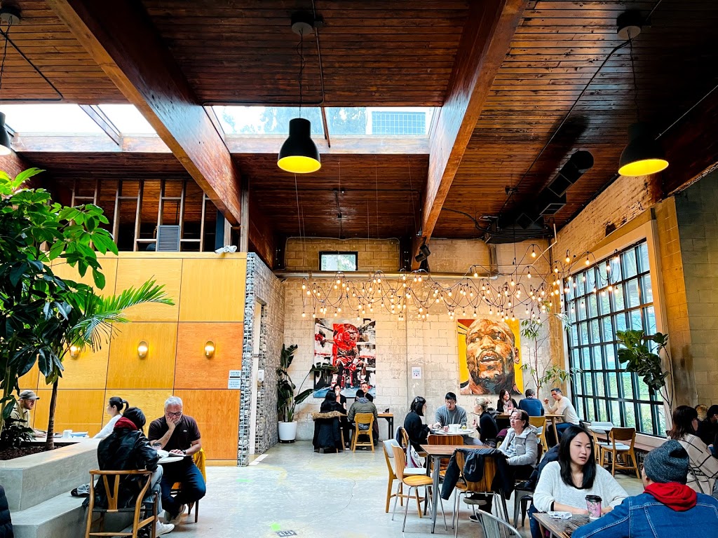 La Forêt | 6848 Jubilee Ave, Burnaby, BC V5J 4B3, Canada | Phone: (604) 428-8155