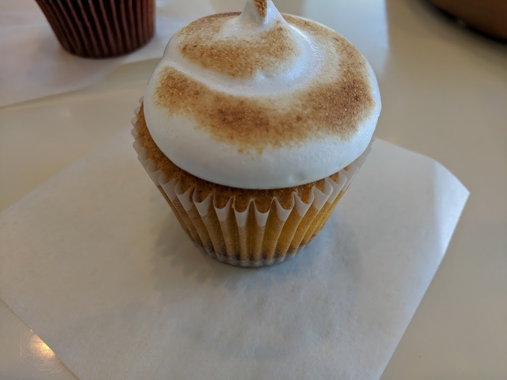 Cupcakes at Highstreet | 3122 Mount Lehman Rd C100, Abbotsford, BC V2T 0C5, Canada | Phone: (604) 853-3990
