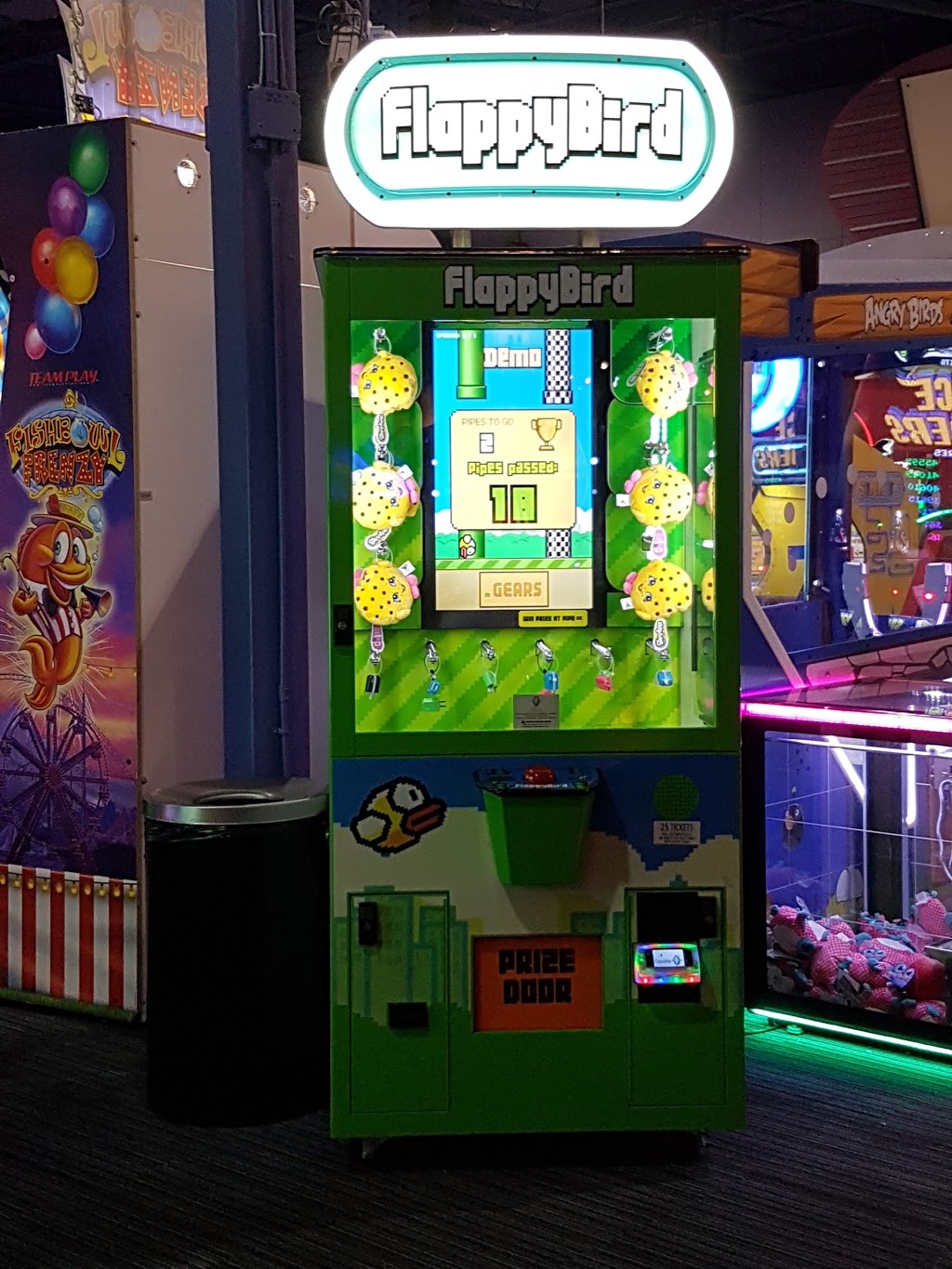 Playdium Amusement Centre | 99 Rathburn Rd W, Mississauga, ON L5B 4C1, Canada | Phone: (905) 273-9000