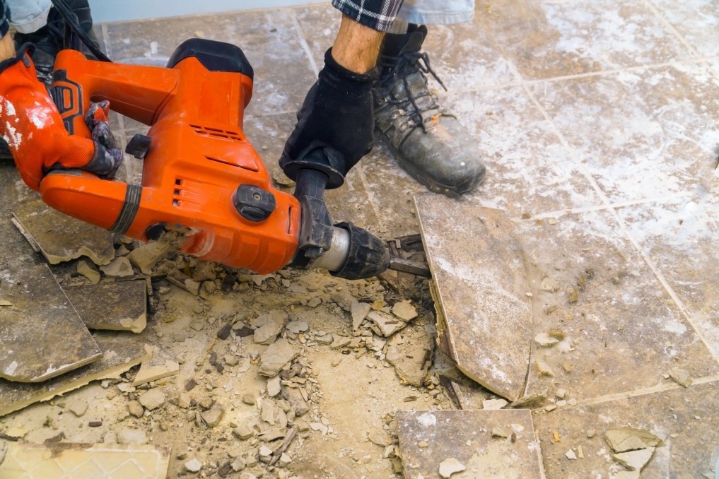 Besa Demolition | 2557 10 Ave SE, Calgary, AB T2A 0C2, Canada | Phone: (403) 605-5861