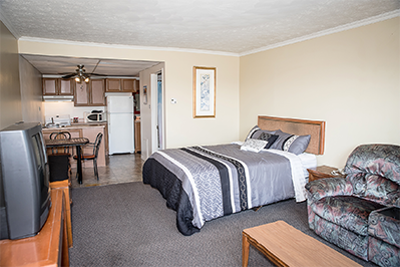Hotel Balmoral | 3625 Boulevard Frontenac E, Thetford Mines, QC G6H 4G3, Canada | Phone: (418) 335-9138