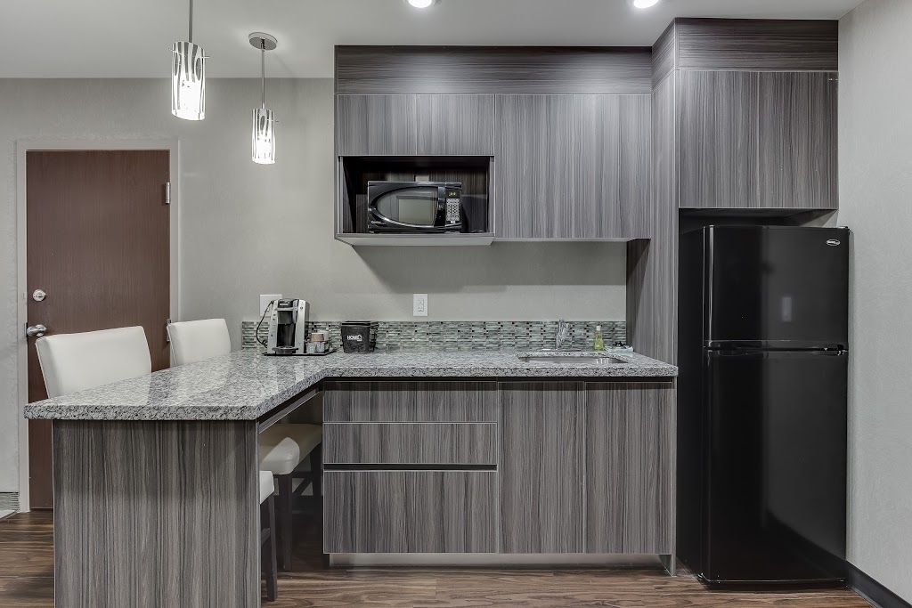 Home Inn and Suites Saskatoon South | 253 Willis Cres, Saskatoon, SK S7T 0V2, Canada | Phone: (306) 657-4663