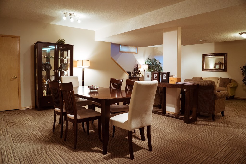 Snodgrass Funeral Home Ltd | 200 Woodgate Rd, Okotoks, AB T1S 1L2, Canada | Phone: (403) 938-3111