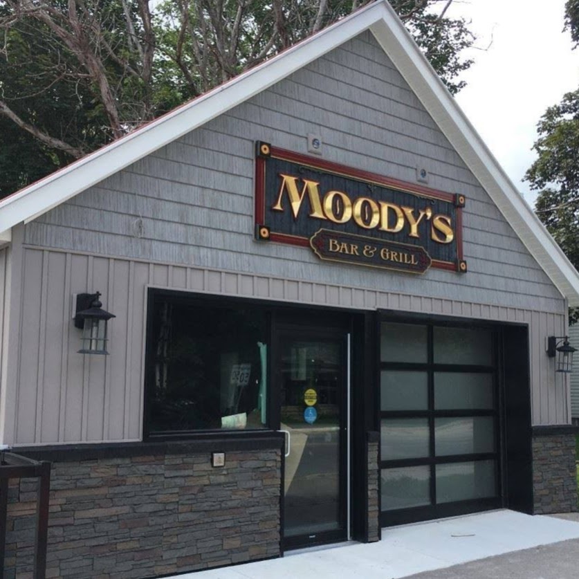 Moodys Bar & Grill | 3 Tupper St, Millbrook, ON L0A 1G0, Canada | Phone: (705) 932-6663