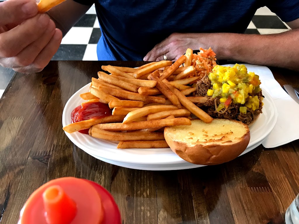 Fort Anne Cafe | 298 St George St, Annapolis Royal, NS B0S 1A0, Canada | Phone: (902) 532-5254