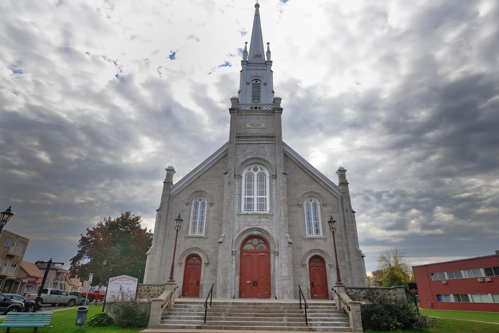 Église Sainte-Trinité | 4949 QC-132, Contrecoeur, QC J0L 1C0, Canada | Phone: (450) 587-2420