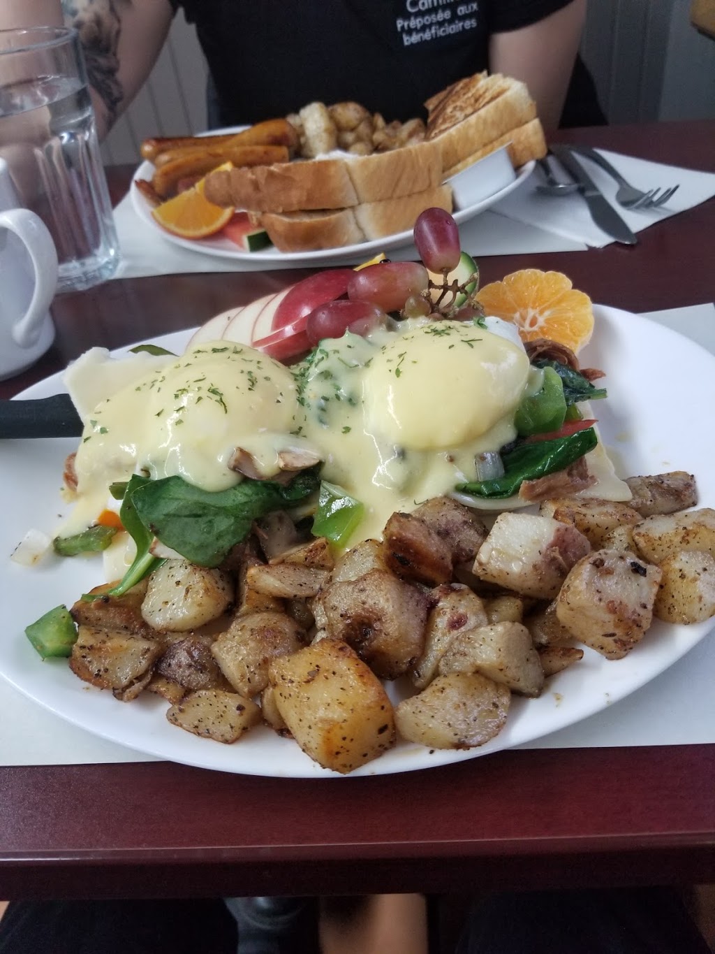 Larock Cafe | 556 Chemin Larocque, Salaberry-de-Valleyfield, QC J6T 4C5, Canada | Phone: (450) 371-8857