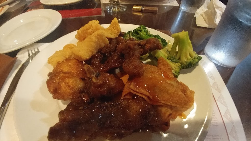 Red Diamond House Restaurant | 7500 82 Ave NW, Edmonton, AB T6C 0X9, Canada | Phone: (780) 465-0755