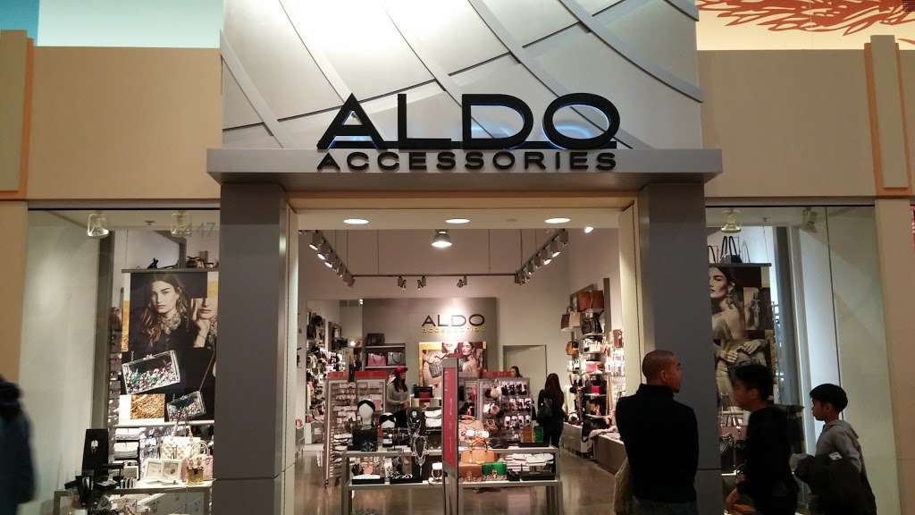 Aldo Accessories, CrossIron Mills 