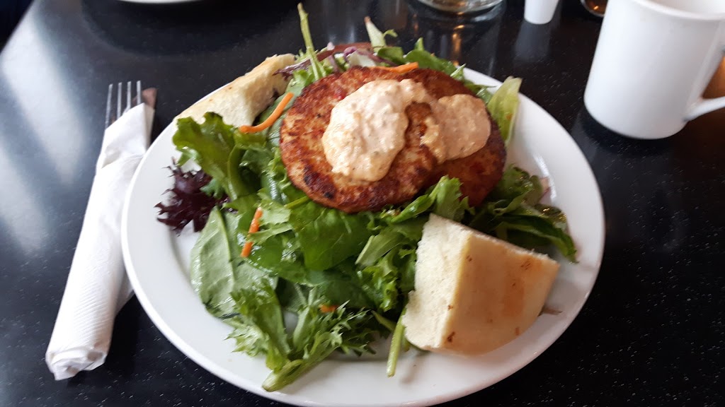 The Pier Bistro | 2550 Beacon Ave, Sidney, BC V8L 1Y2, Canada | Phone: (250) 655-4995
