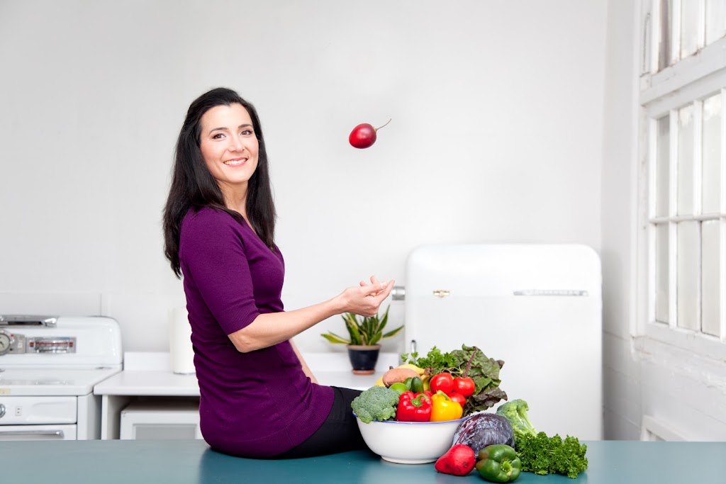 Cristina Sutter, MHSc., RD | 870 Baycrest Dr, North Vancouver, BC V7H 0B5, Canada | Phone: (604) 987-4060