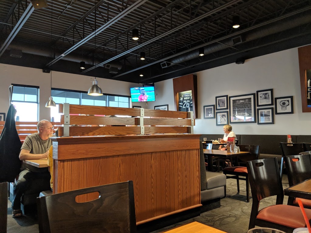 Boston Pizza | Garden City, 2211 McPhillips St unit a, Winnipeg, MB R2V 3M5, Canada | Phone: (204) 925-4105