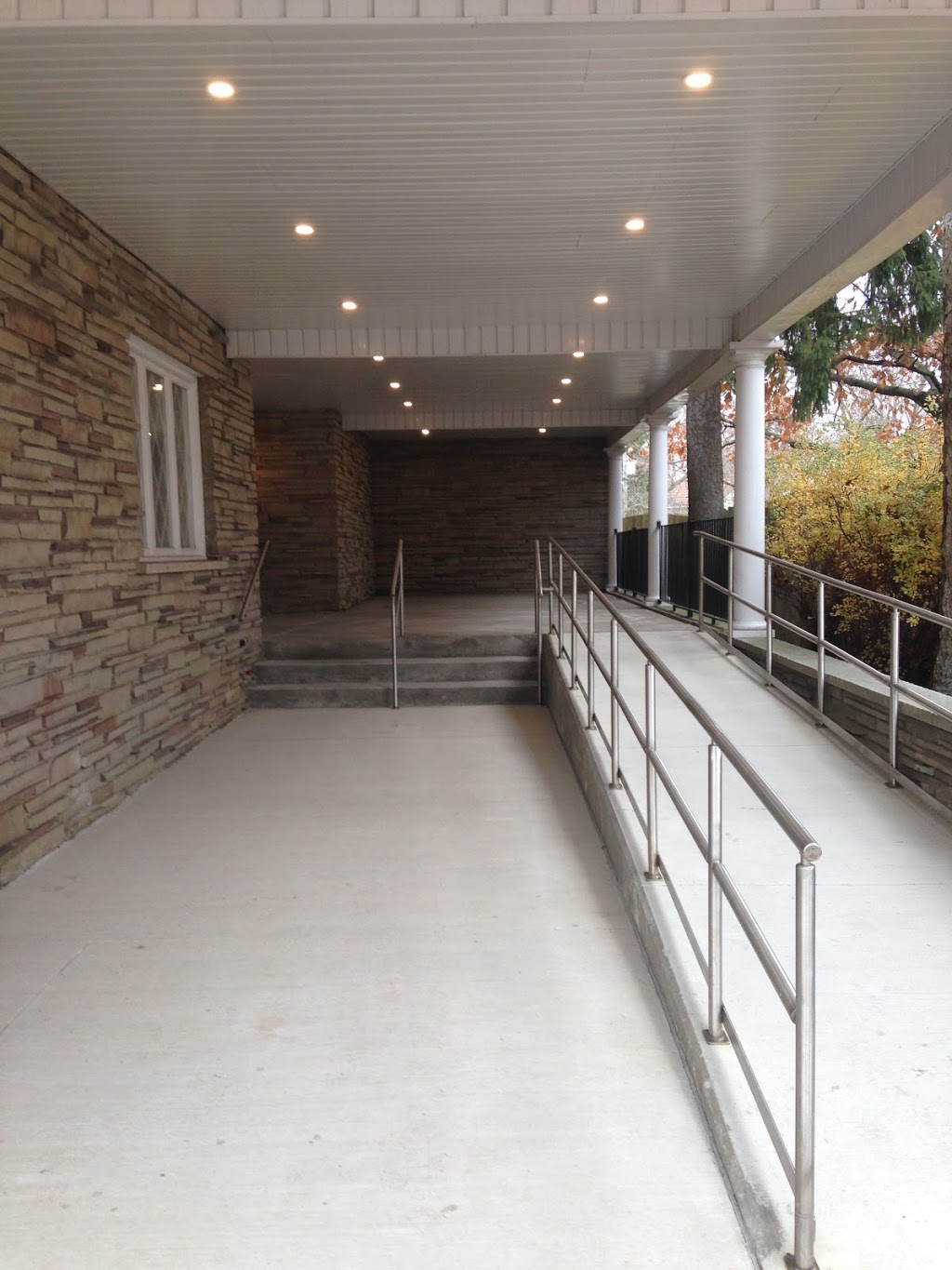 Lounsbury Funeral Home | 1766 Franklin Blvd, Cambridge, ON N3C 1N8, Canada | Phone: (519) 658-9366